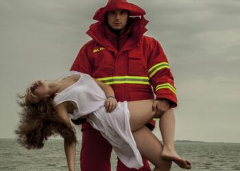 Toby Schwietering und Horst Schröder widmen der DLRG ein eigenes Lied: „Wir retten Leben“ Symbolbild; DLRG