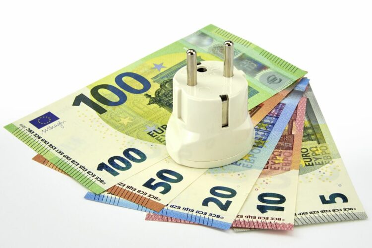 Symbolbild; Die Strompreise verschlingen immer mehr Euros!