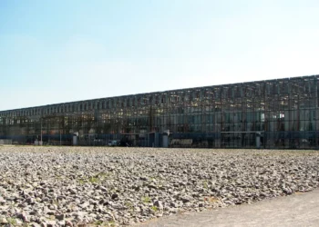 Grauwackefelder vor der Akademie Mont-Cenis, Herne